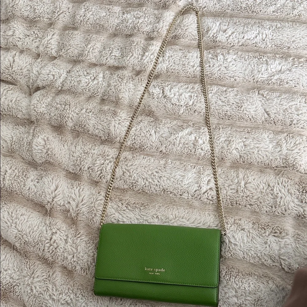 Kate Spade Green Leather Clutch with Gold Chain - Picture 7 of 13